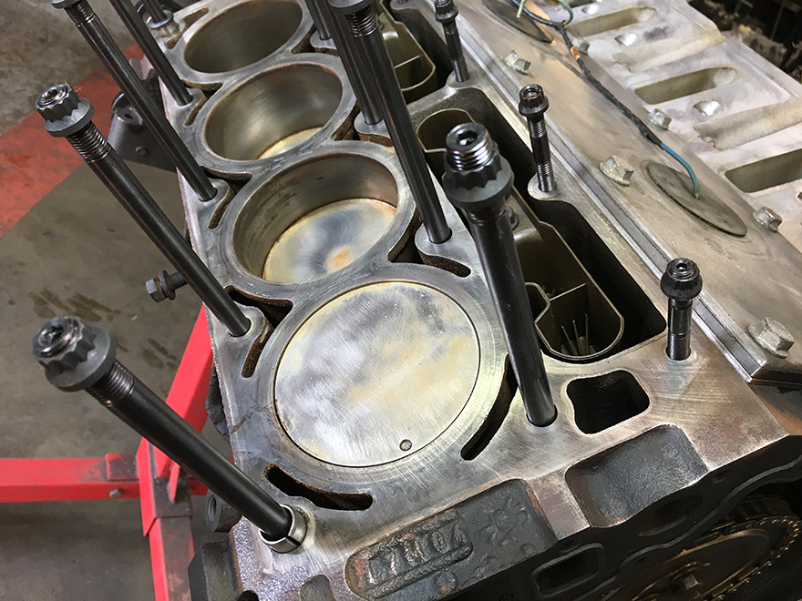 Head Stud for LS/LM/LQ Engine LS1 LS3 LQ9 5.3L 5.7L 6.0L Med Length 2pcs