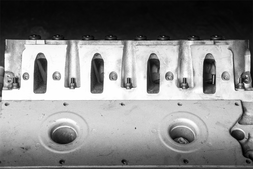 Head Stud for LS/LM/LQ Engine LS1 LS3 LQ9 5.3L 5.7L 6.0L Short Length 2pcs