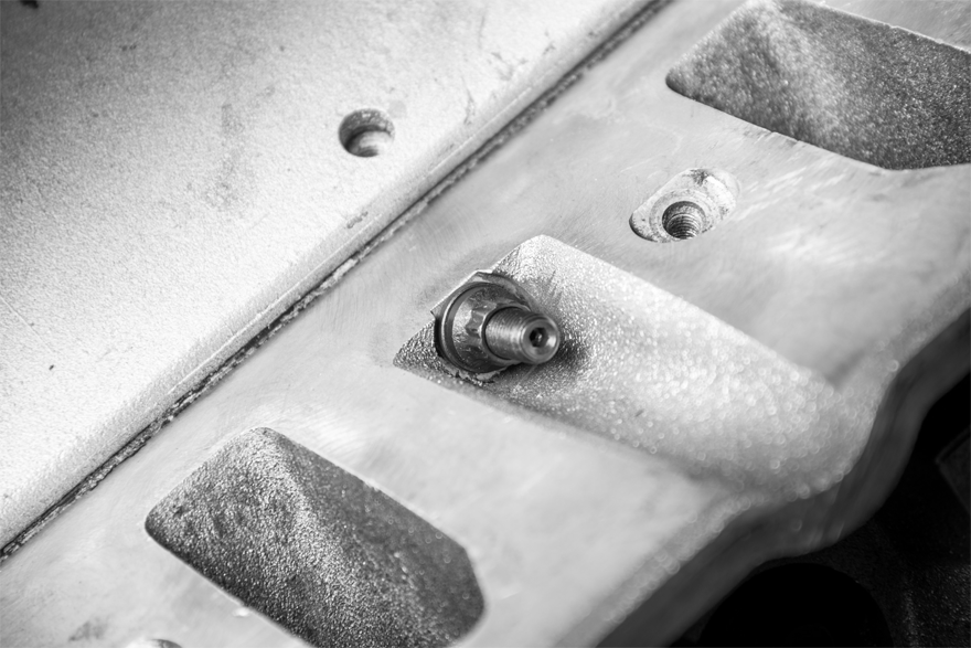 Head Stud for LS/LM/LQ Engine LS1 LS3 LQ9 5.3L 5.7L 6.0L Short Length 2pcs